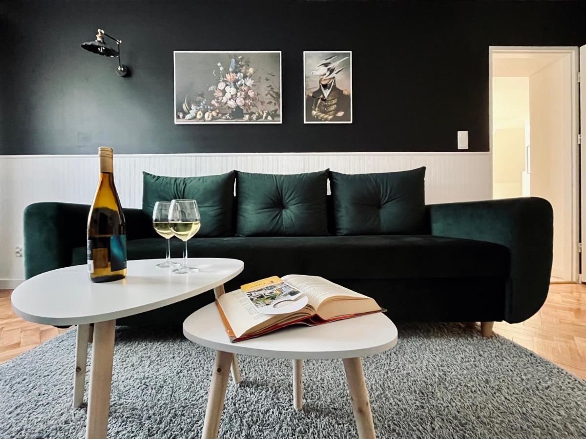 Apartament Dana Browna Еленя-Гура Экстерьер фото